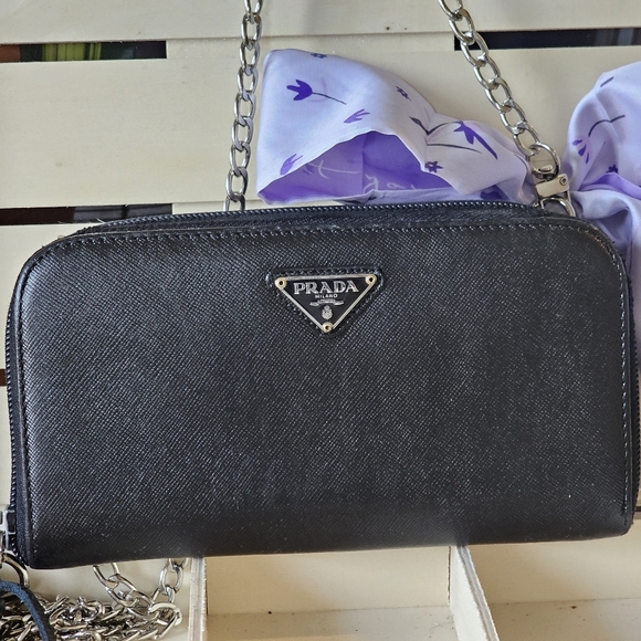 Prada Vintage Saffiano Leather Continental Zip Around Wallet w/Replaced Zip Pull - Picture 3 of 16